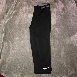 Nike Pro Cropped Leggings